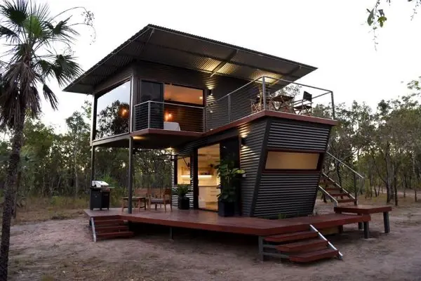 CONTAINER HOMESTAY
